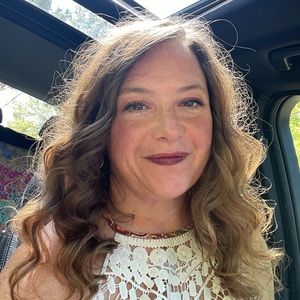 Meet your Posher, Wendy